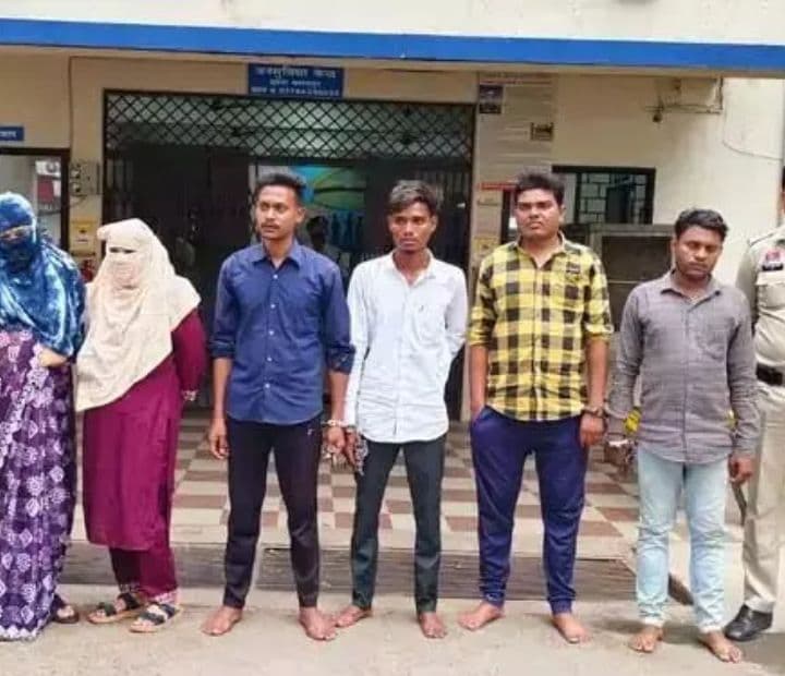 अस्पताल कॉलोनी में चोरी करने वाले चोर गिरफ्तार, CCTV ने खोल दी पूरी पोल