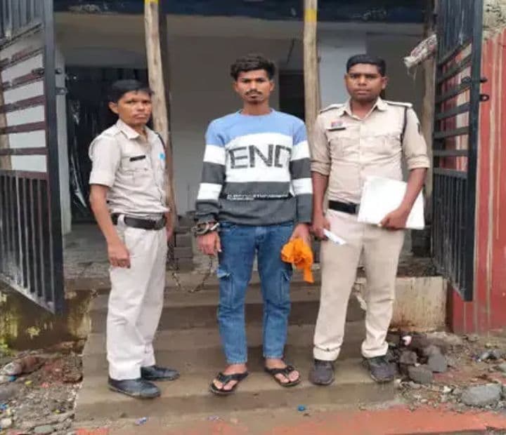 महिला पार्षद का बेटा दुष्कर्म के आरोप में गिरफ्तार, पीड़िता अस्पताल में भर्ती