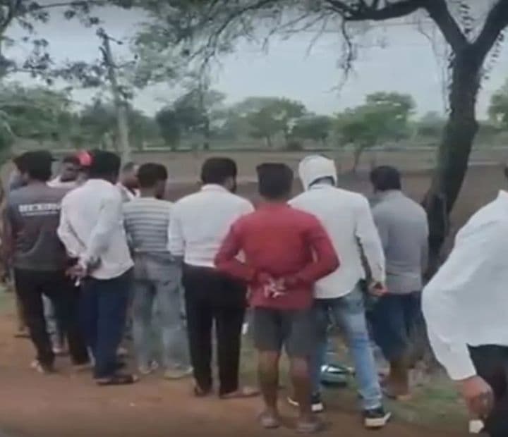 धमतरी में हिट एंड रन हादसा! तेज़ रफ्तार कार ने ट्रक ड्राइवर को कुचला, मौके पर मौत